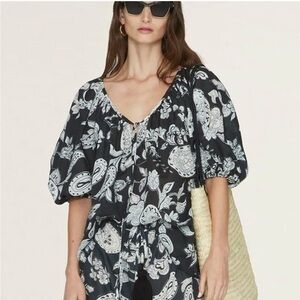 FIL DE VIE Womens Juno Blouse Peasant Top V-neck Paisley Black